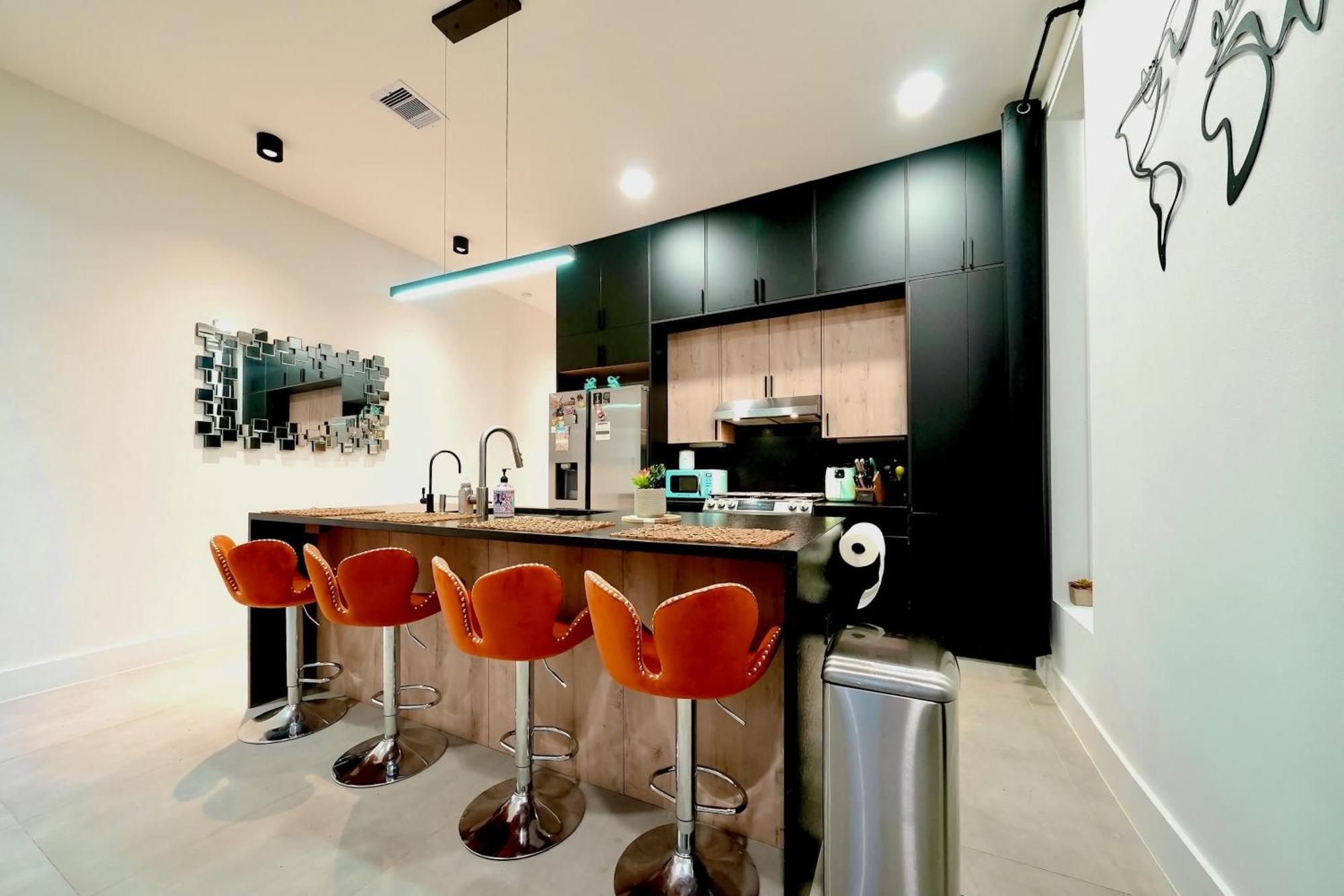 3 Mi To Dtwn Modern Townhome With Yard In Houston Exterior foto